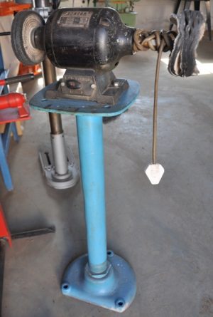 Pedestal Light Industrial Grinder/Sander USED