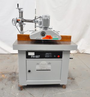 IWM FH507 SPINDLE MOULDER WITH FEEDER (PRE-OWNED) (SP110U)
