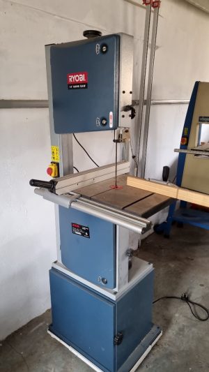 RYOBI 400mm 220v BAND SAW