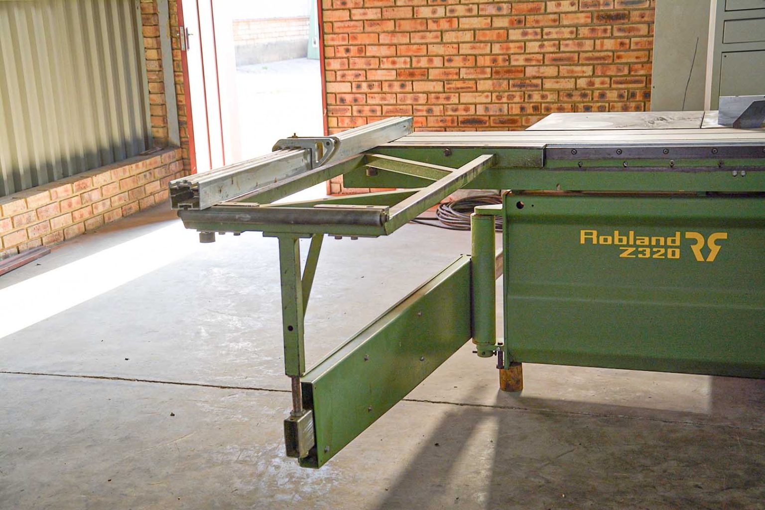 Roblend Robland Z320 3.2 m Sliding Table Panel Saw - GFP Woodwork Machinery ...
