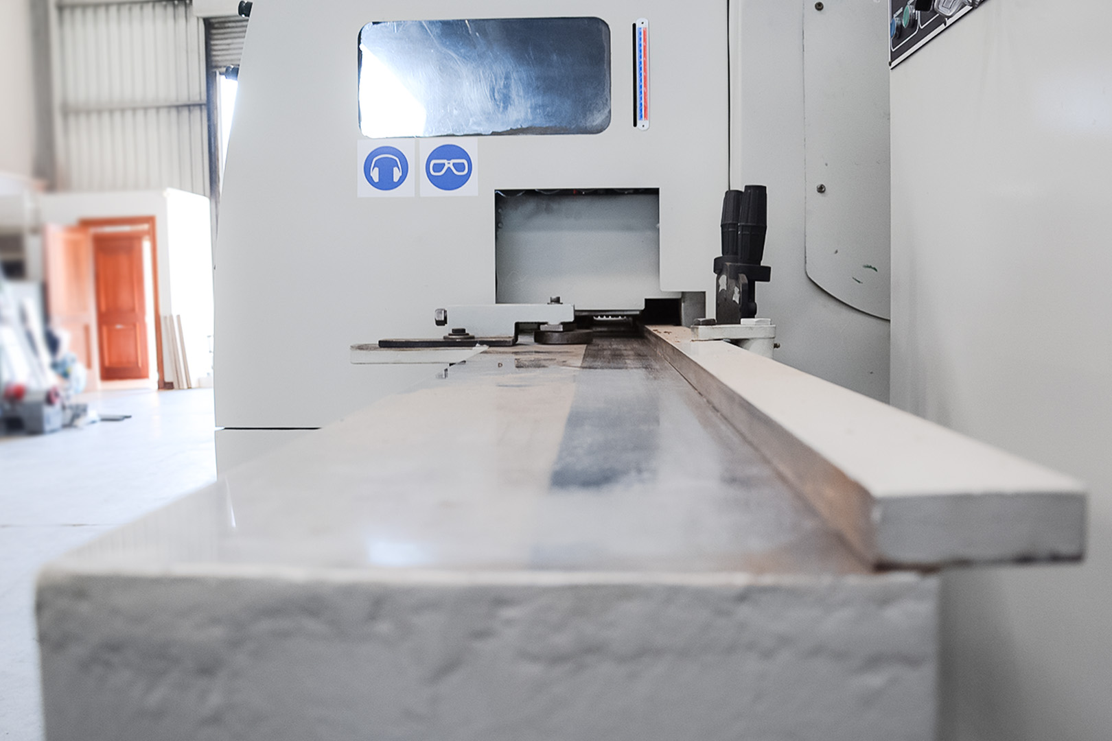 Leadermac LMC 523 Platinum – 5 Spindle Head Moulder (MO058U) - Image 15