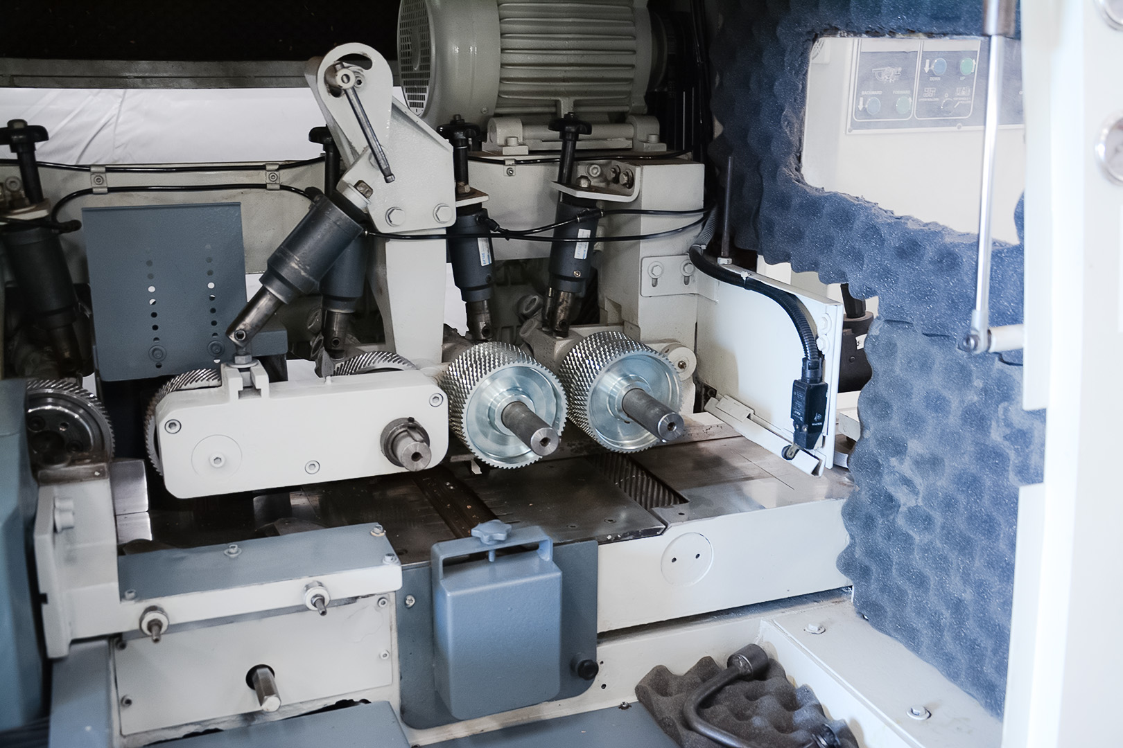 Leadermac LMC 523 Platinum – 5 Spindle Head Moulder (MO058U) - Image 13