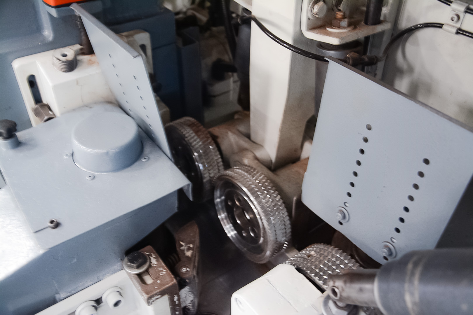 Leadermac LMC 523 Platinum – 5 Spindle Head Moulder (MO058U) - Image 8