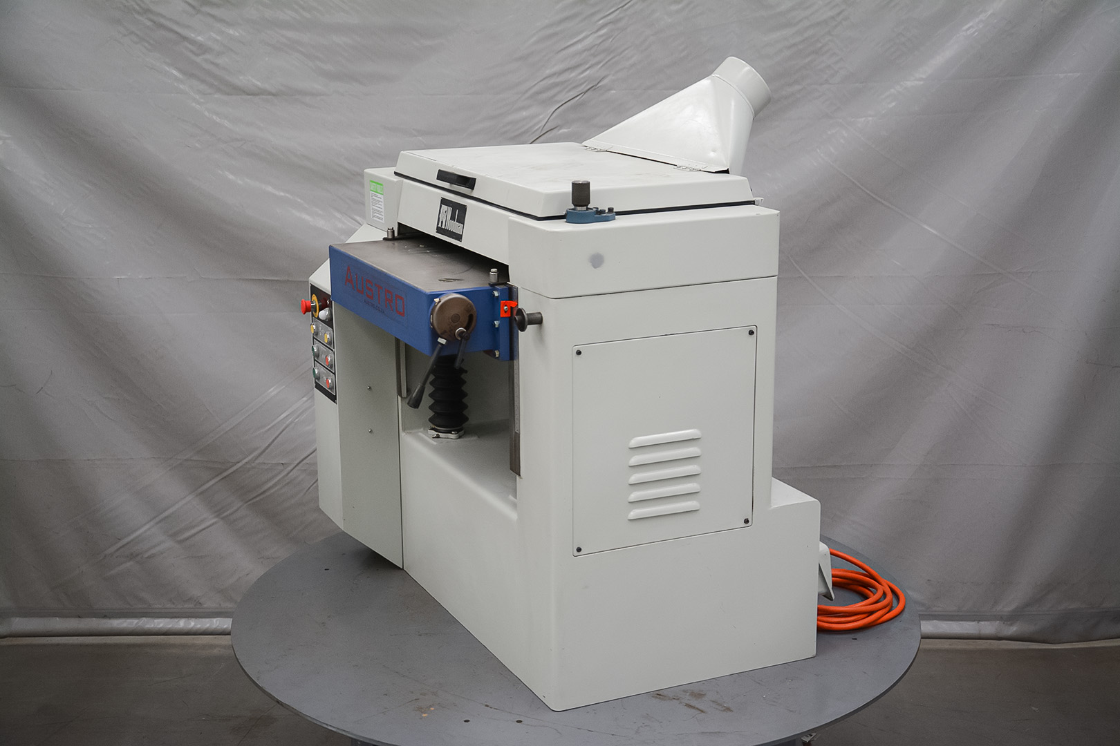1x Woodman 630mm Thicknesser (Fully Serviced) - Image 9