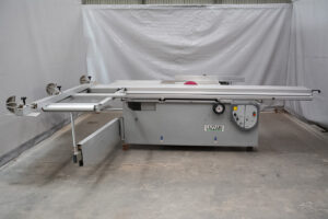 Lazari Tema 3200 Sliding Table Panel Saw - Italy (Fully Serviced) (P096U)