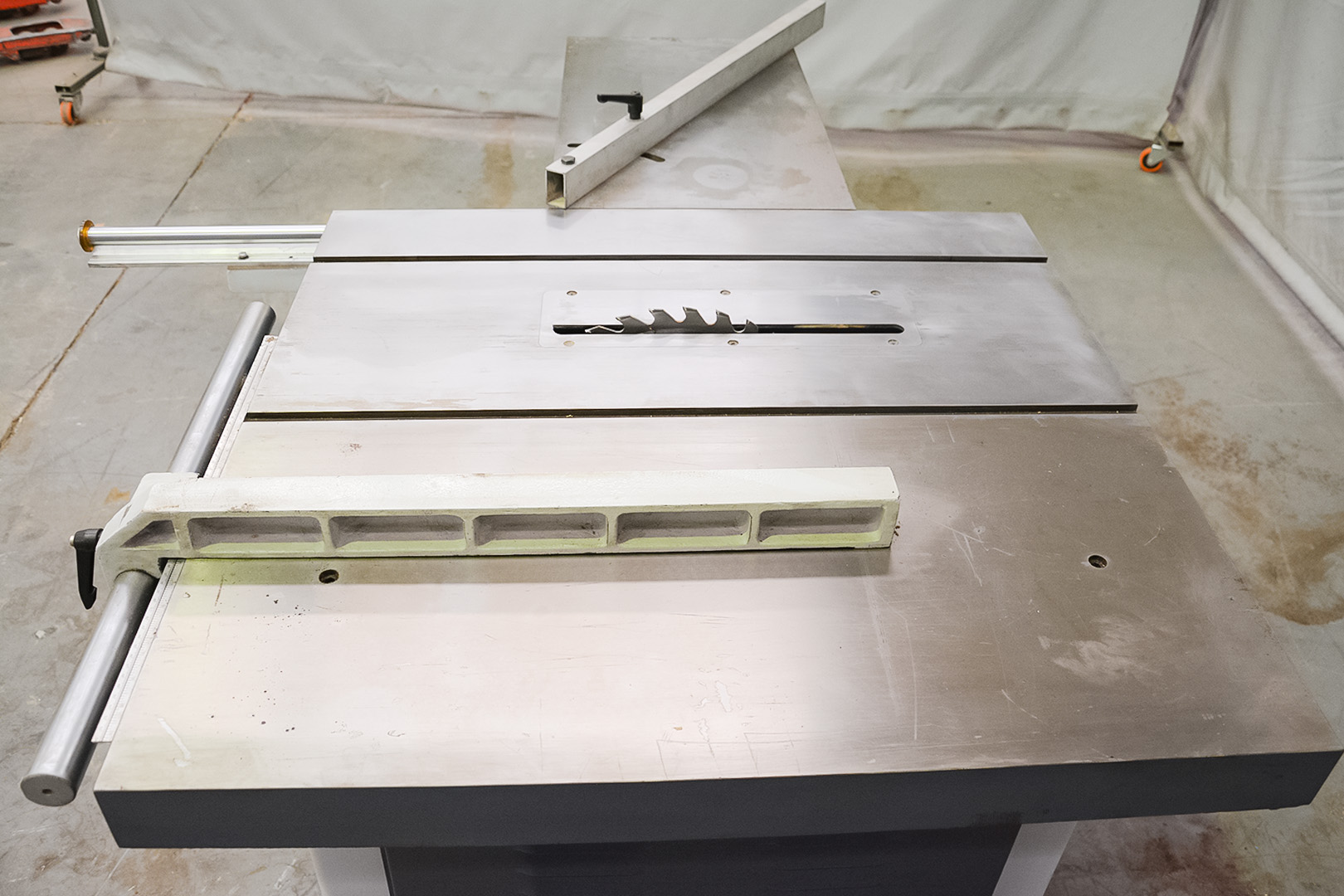 IWM Table Saw /Rip Saw (Fully Serviced) (MR130U) - Image 3