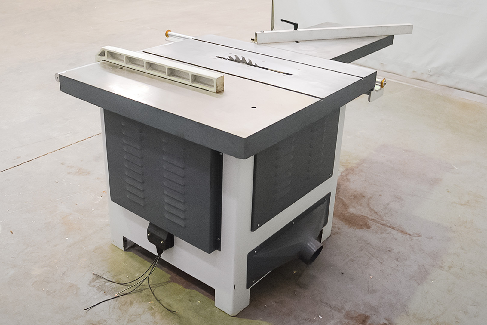 IWM Table Saw /Rip Saw (Fully Serviced) (MR130U) - Image 2