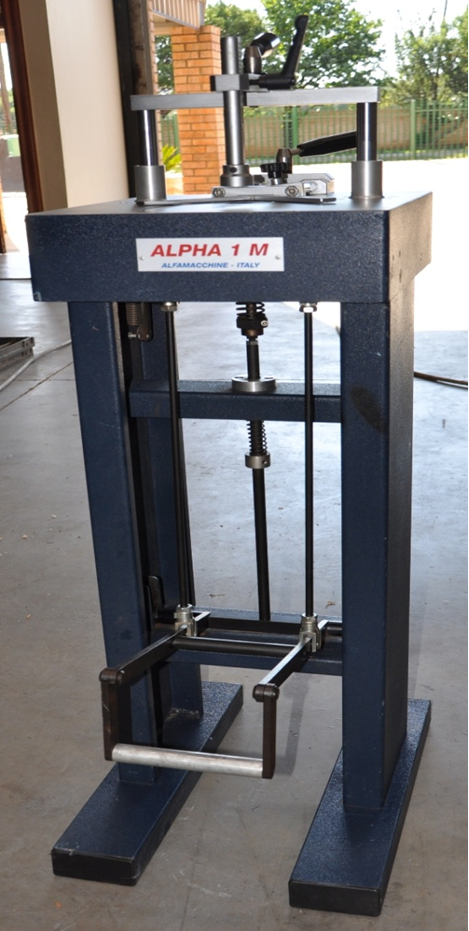 SOLD Alpha 1m Manual Underpinner (Fully Serviced) (O9U) - Image 2