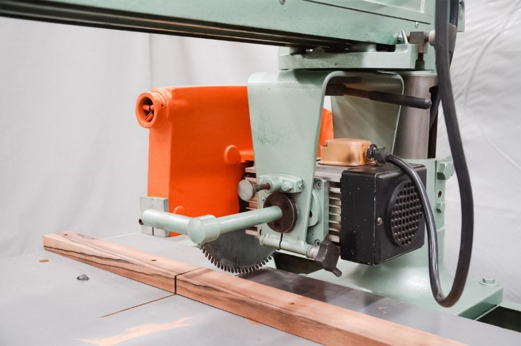 Wadkin Bursgreen Radial Arm Saw (CC102U) - Image 6