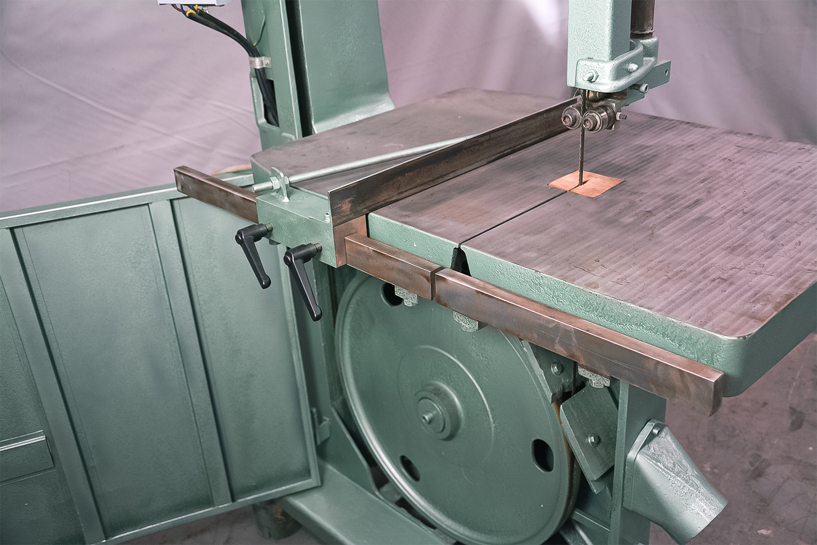 IWM Industrial Bandsaw โ Italy (Fully Serviced) - Image 15