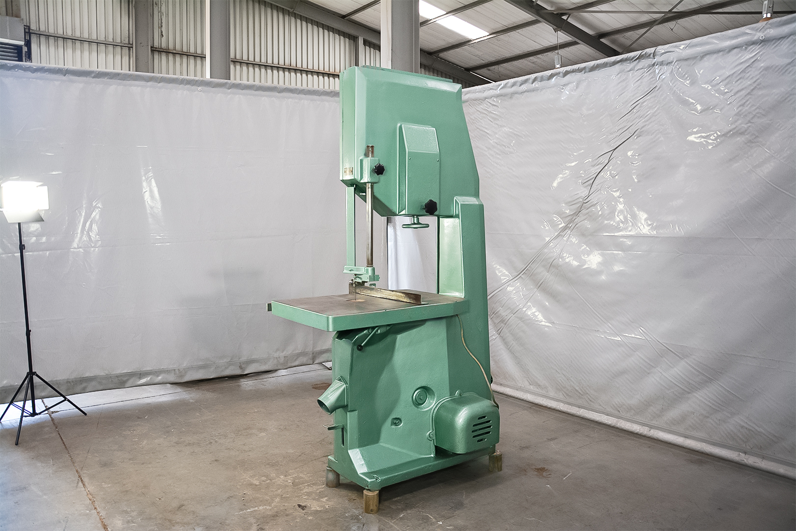 IWM Industrial Bandsaw โ Italy (Fully Serviced) - Image 19