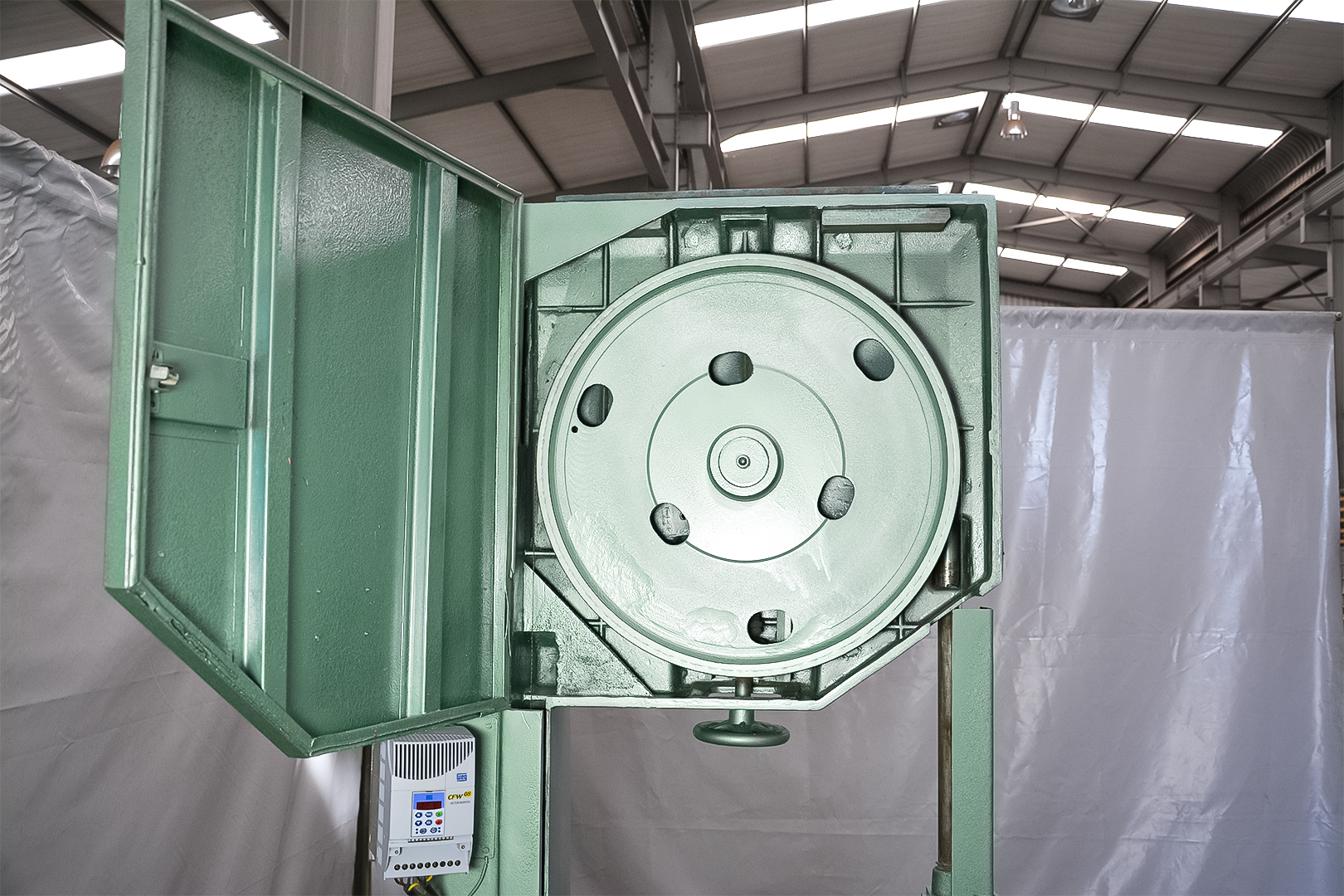 IWM Industrial Bandsaw โ Italy (Fully Serviced) - Image 5