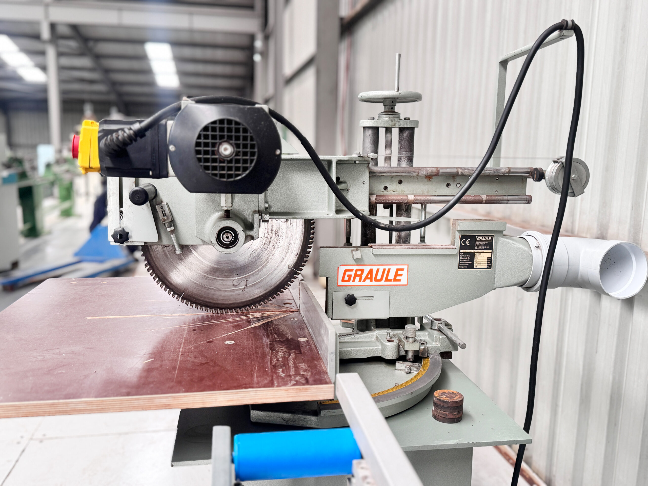 Hoffmann MS 35 Double Mitre Saw with Electronic Fence and Feed Tables - Image 13