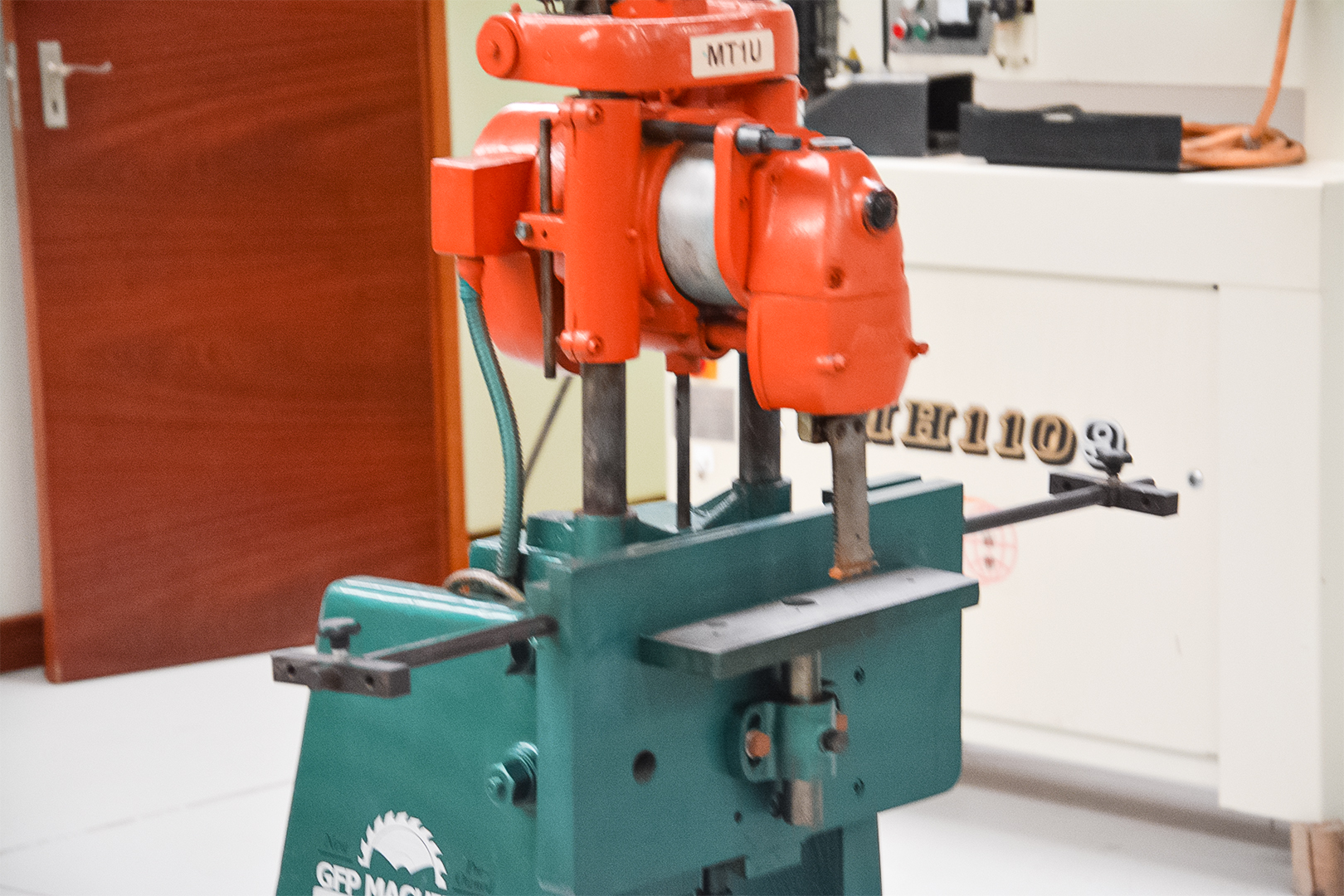 Maka Swing Chisel Morticer (Fully Serviced) (MT1U) - Image 11