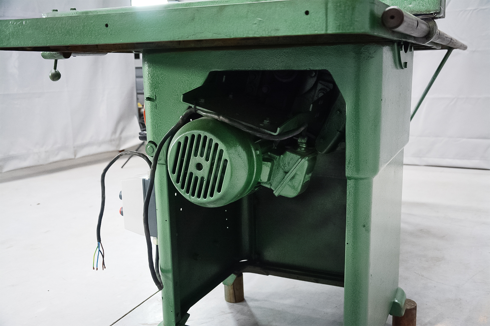 Wadkin 12AGS Table Saw โ England (Fully Serviced) - Image 19