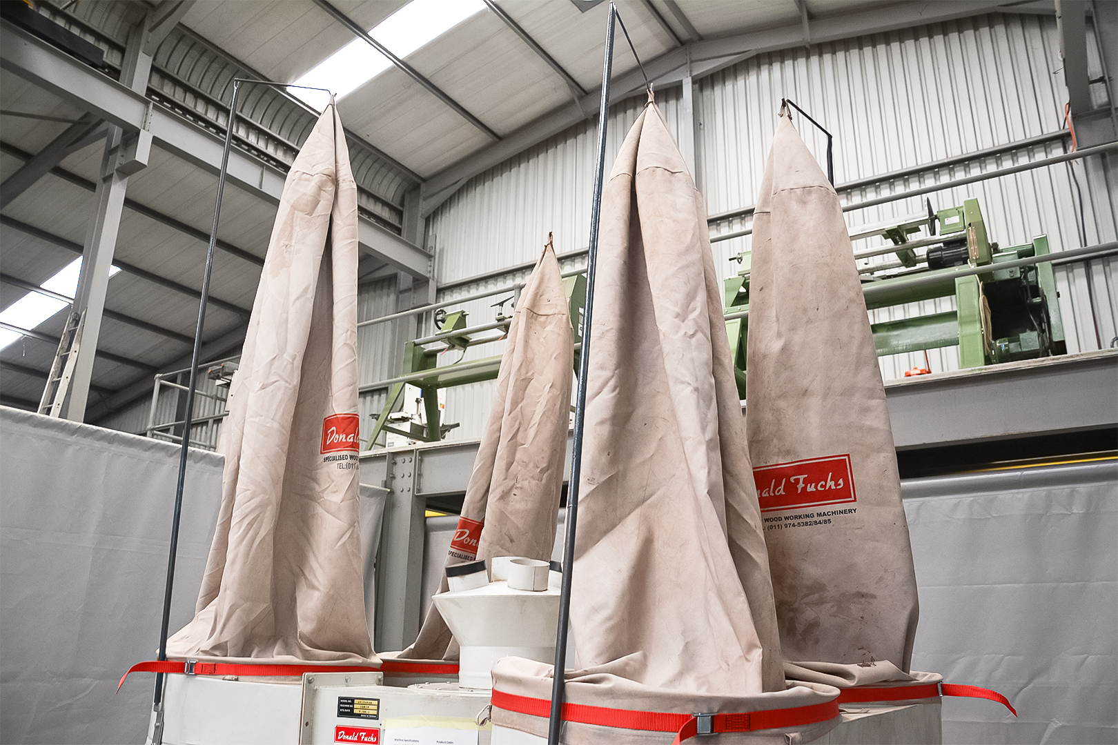 Heavy Duty DM-740DS IWM Four Bag Extractor (Fully Serviced) - Image 3