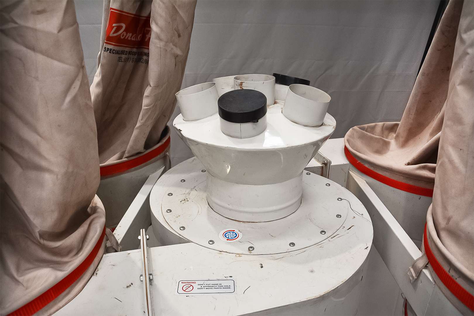 Heavy Duty DM-740DS IWM Four Bag Extractor (Fully Serviced) - Image 9