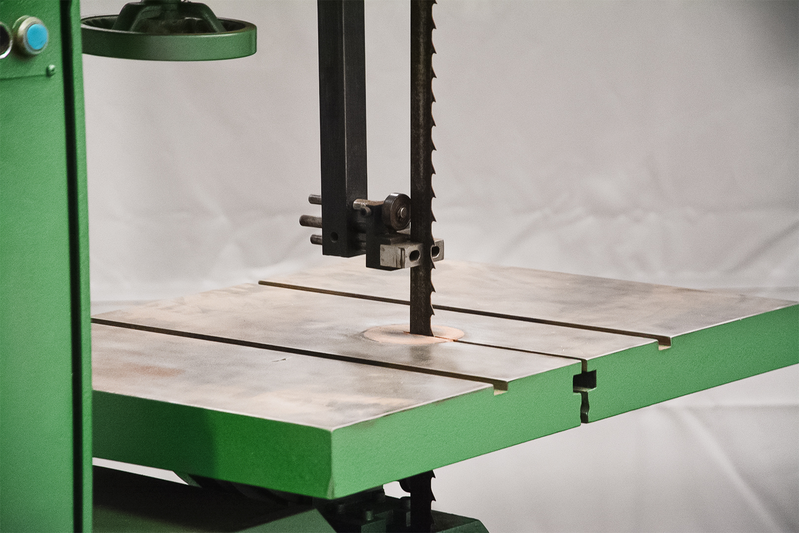IWM Bandsaw (Fully Serviced) - Image 9