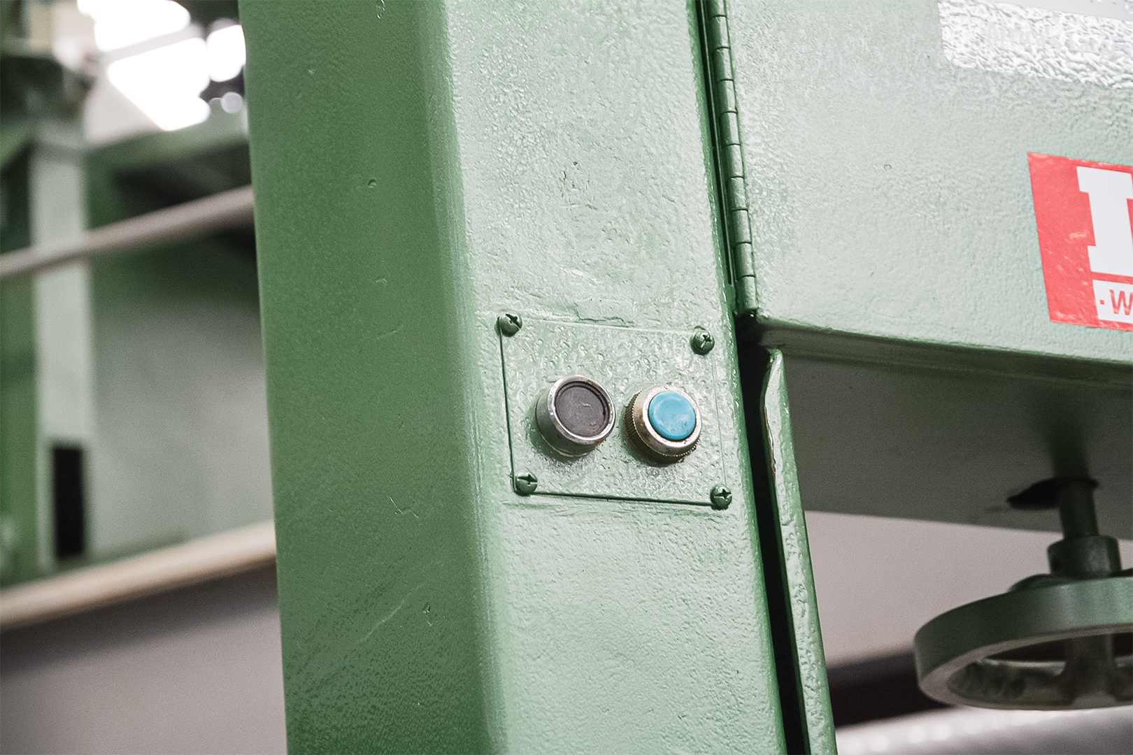 IWM Bandsaw (Fully Serviced) - Image 17
