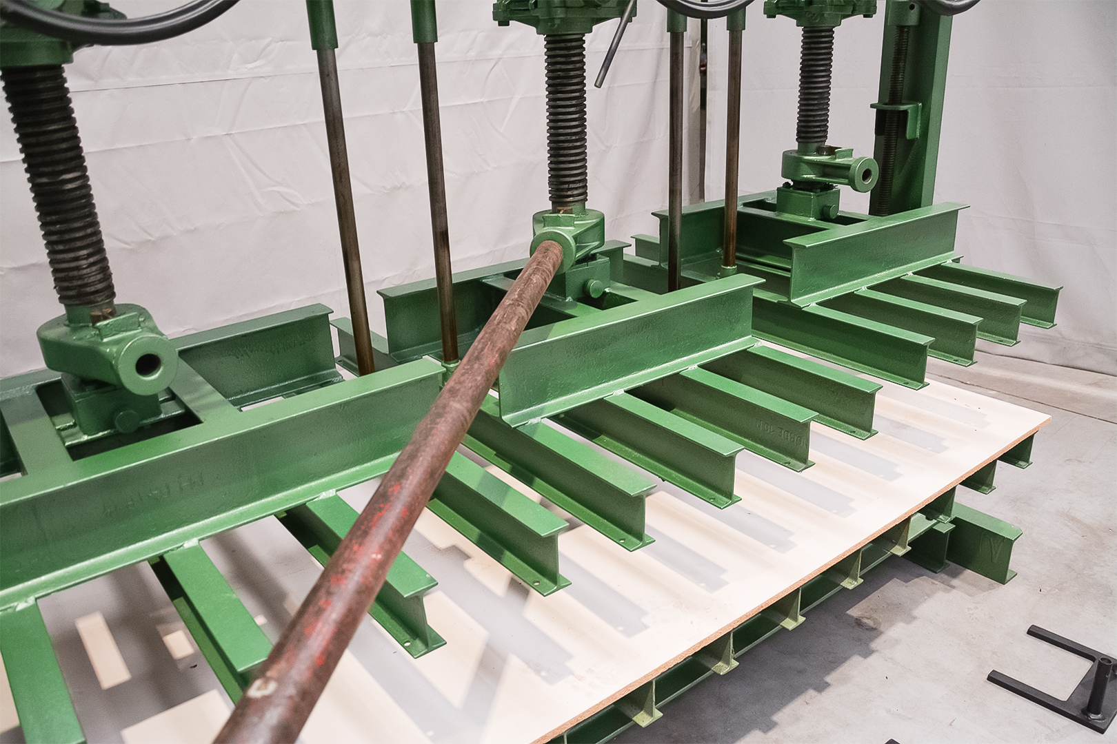 Manual Cold Press 2,2-meter x 1250 (Fully Serviced) - Image 13