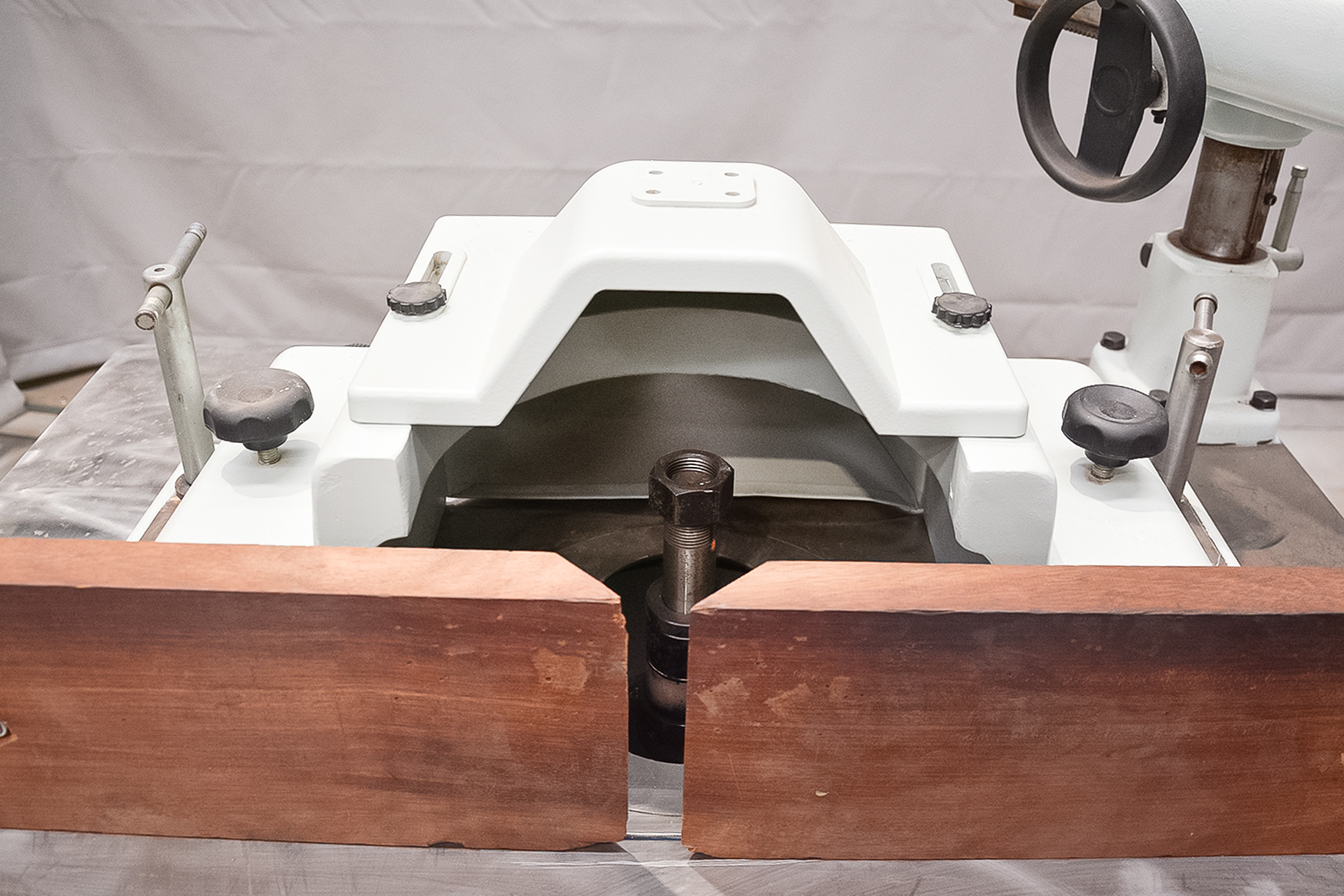 IWM SS-51 2 TS Sliding Table Spindle with Auto Feeder (Fully Serviced) - Image 7