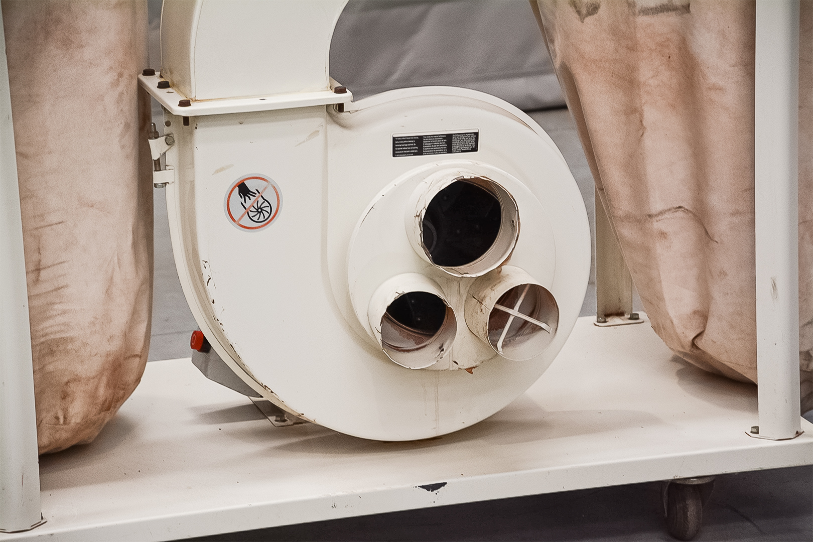 Holytek Double bag Dust Extractor - Image 2