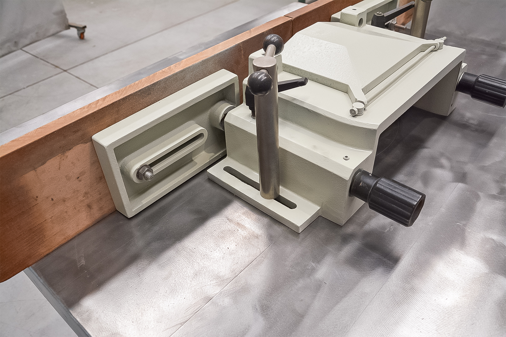 IWM Tx-1 Spindle Moulder (Fully Serviced) - Image 5