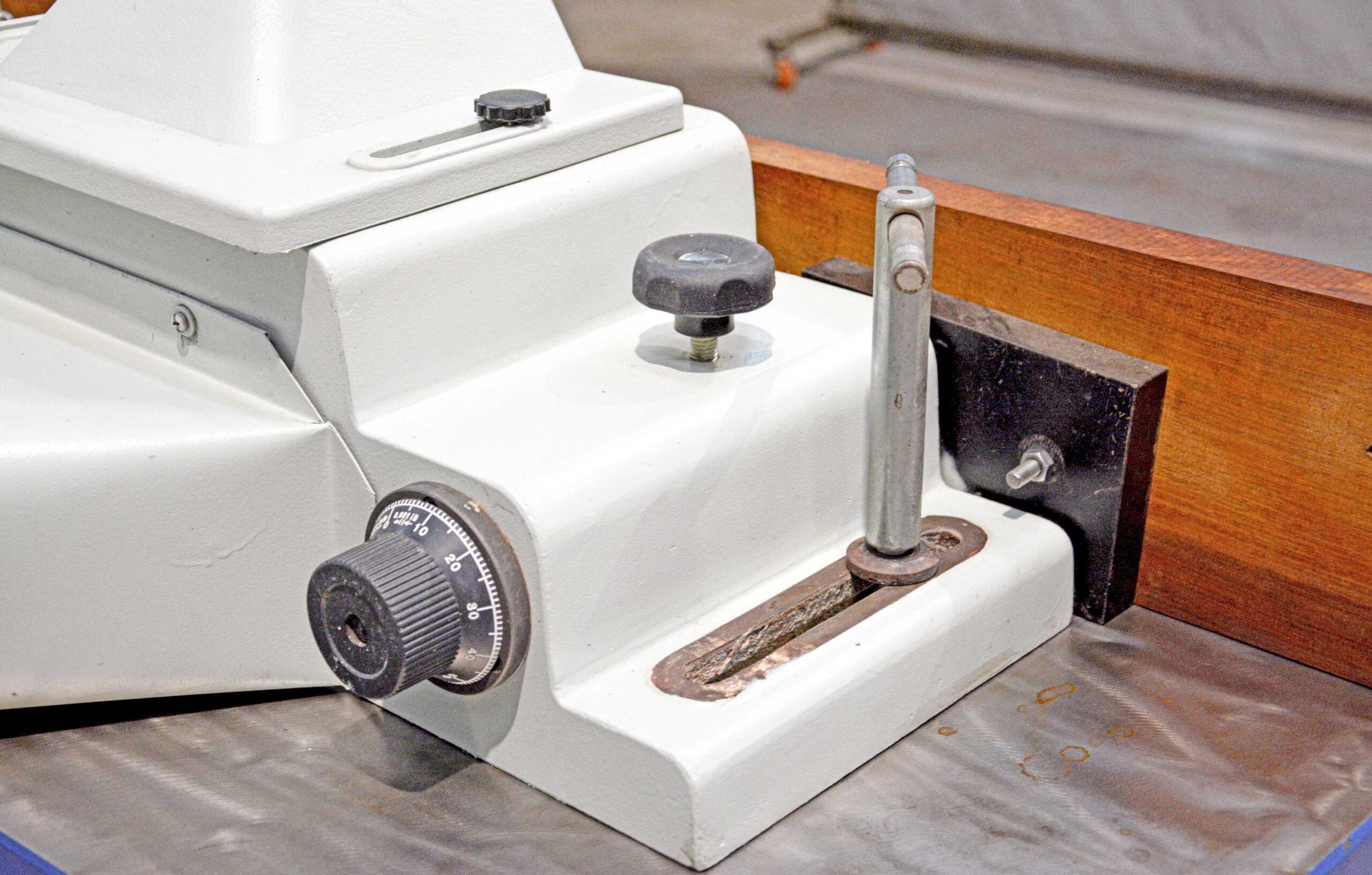 IWM Spindle with 3 Wheel Feeder - Image 10