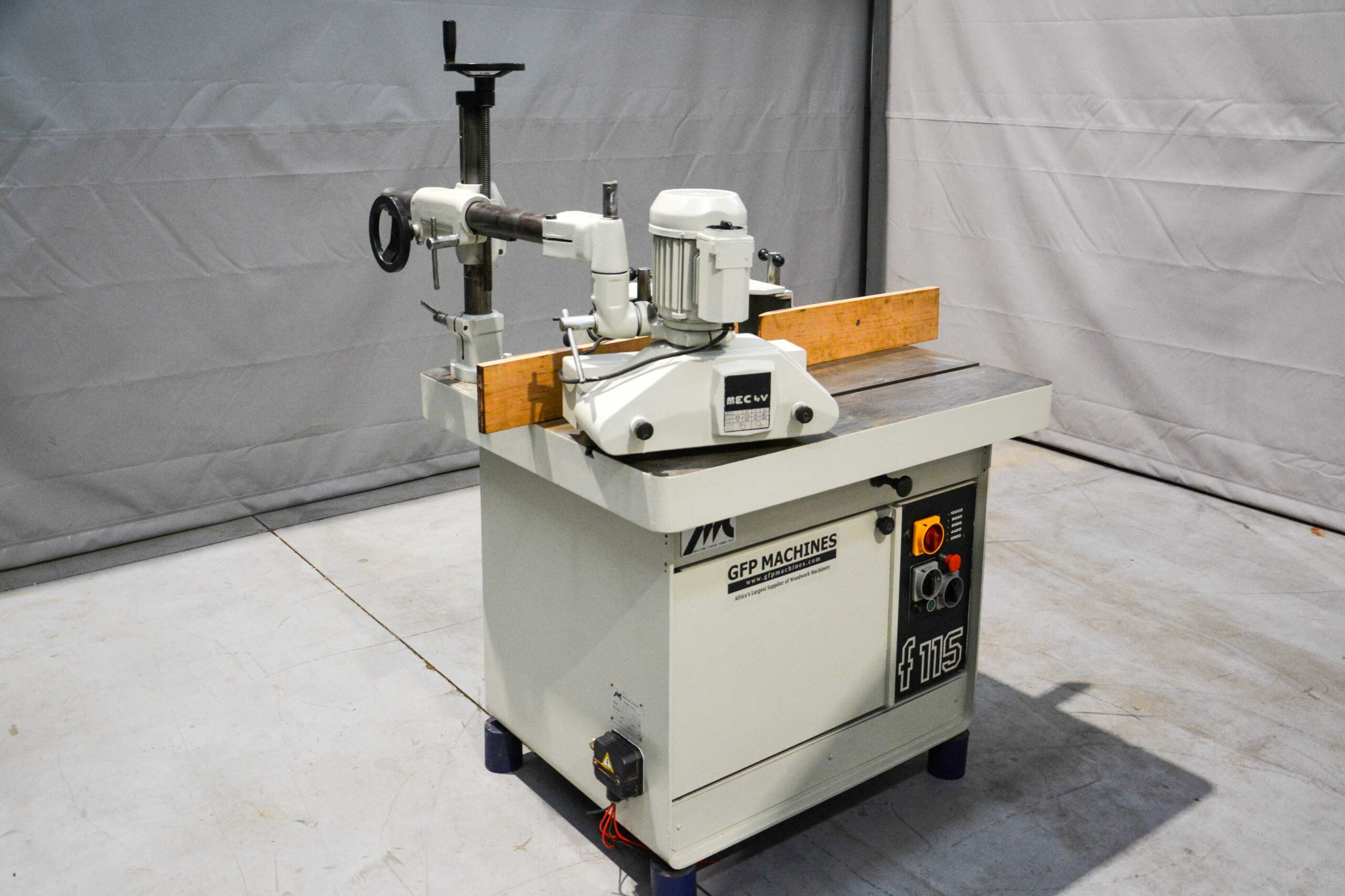 Casadei F115 Heavy-Duty Spindle Moulder with Auto Feeder โ Italy (Fully Serviced) - Image 8
