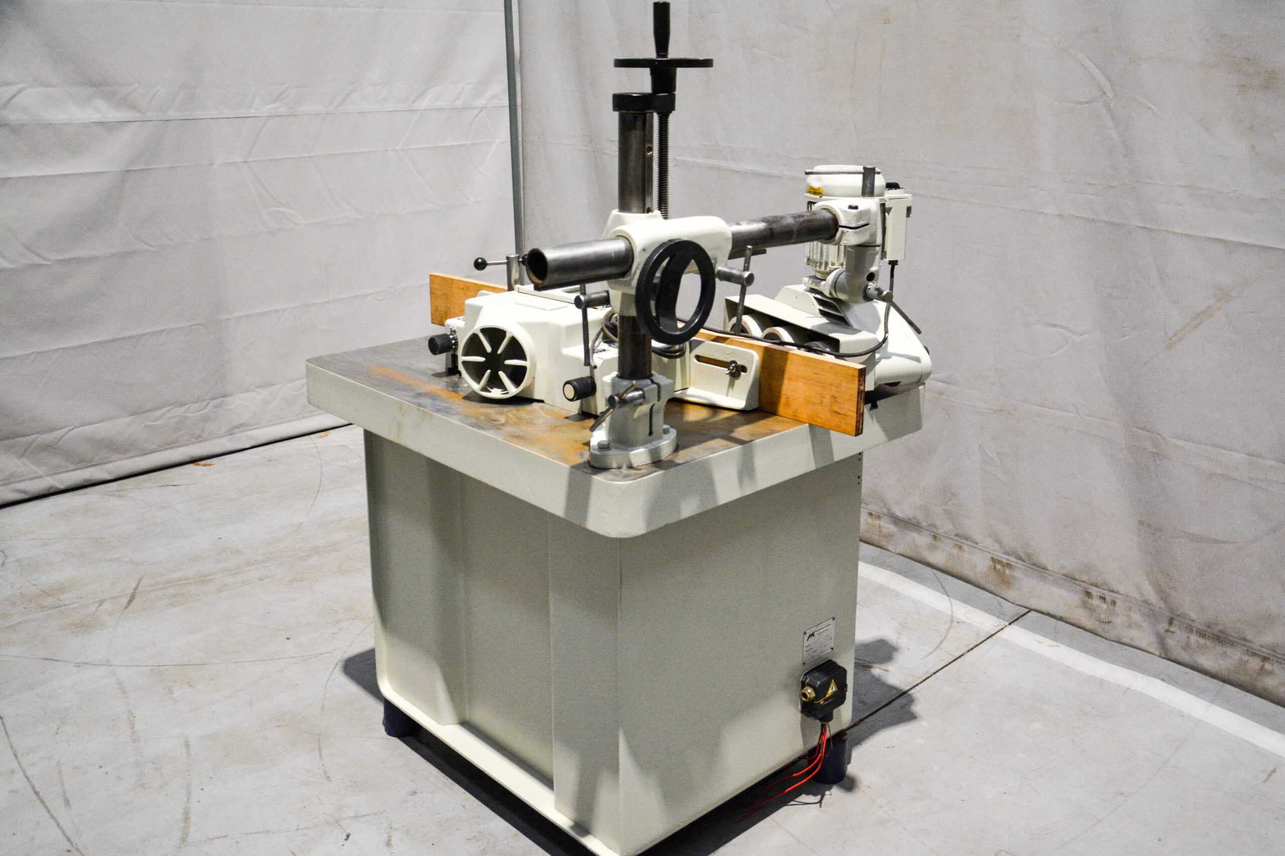 Casadei F115 Heavy-Duty Spindle Moulder with Auto Feeder โ Italy (Fully Serviced) - Image 13