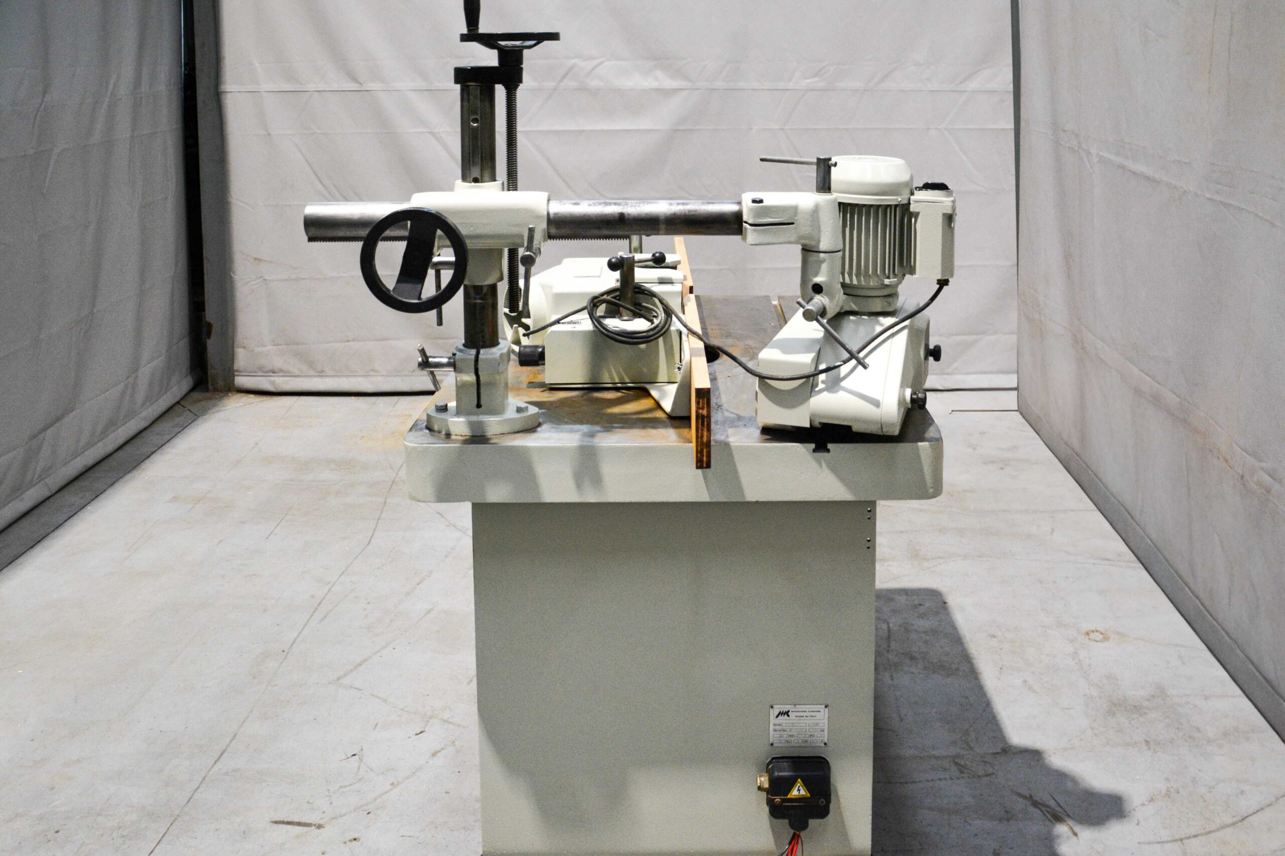 Casadei F115 Heavy-Duty Spindle Moulder with Auto Feeder โ Italy (Fully Serviced) - Image 9