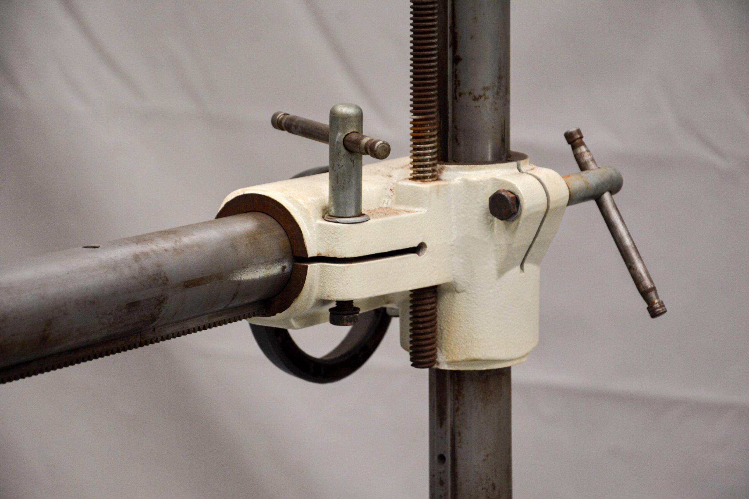 Industrial 3-Wheel Power Feeder (Fully Serviced) - Image 7