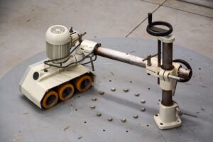 Industrial 3-Wheel Power Feeder (Fully Serviced)