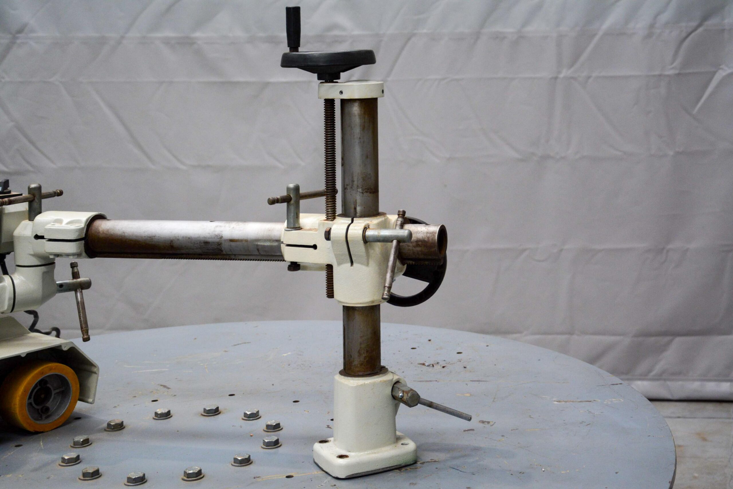 Industrial 3-Wheel Power Feeder (Fully Serviced) - Image 8