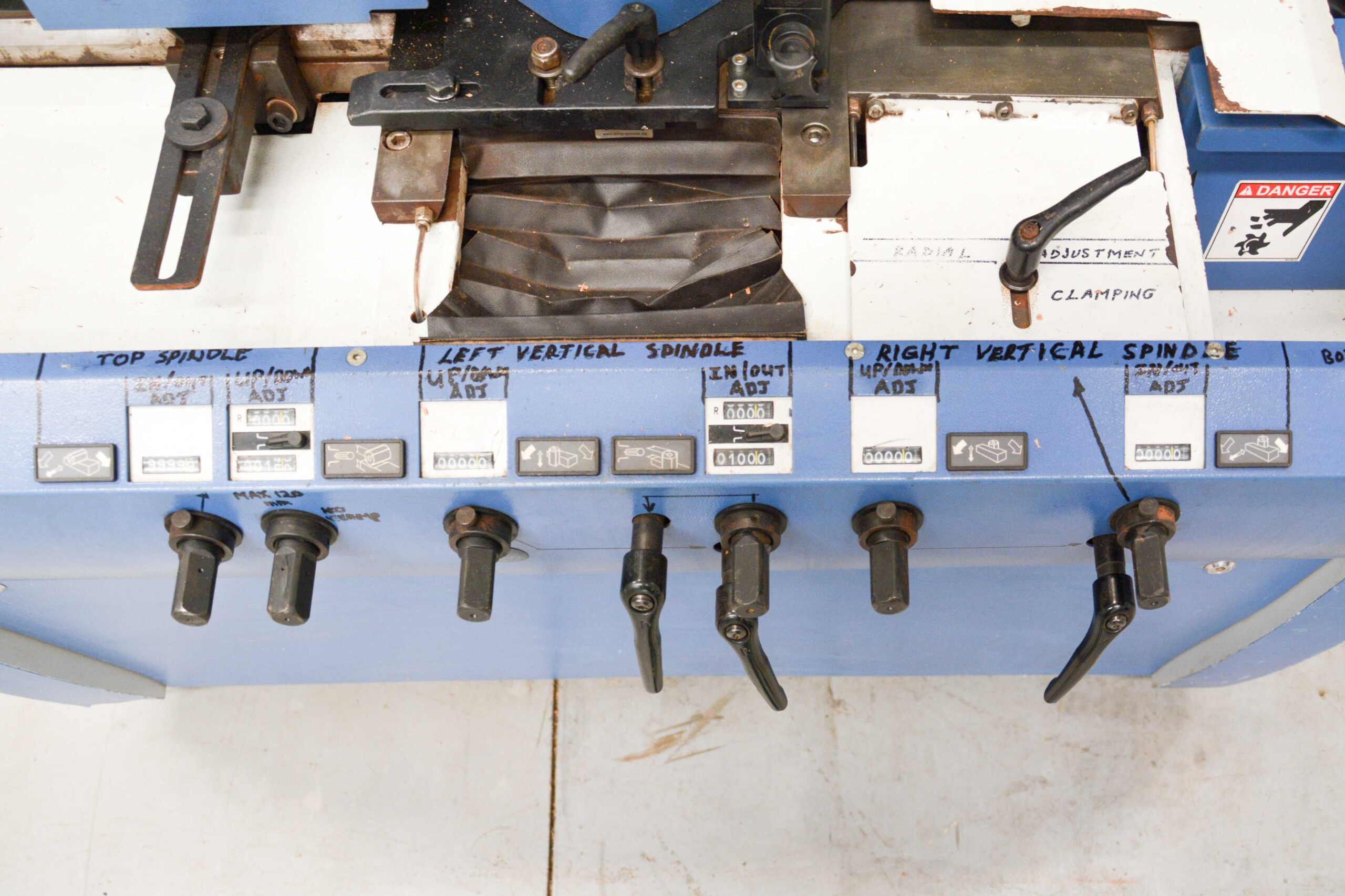 Weinig Unimat 300 Moulder (4 Head) โ Germany (Fully Serviced) - Image 9