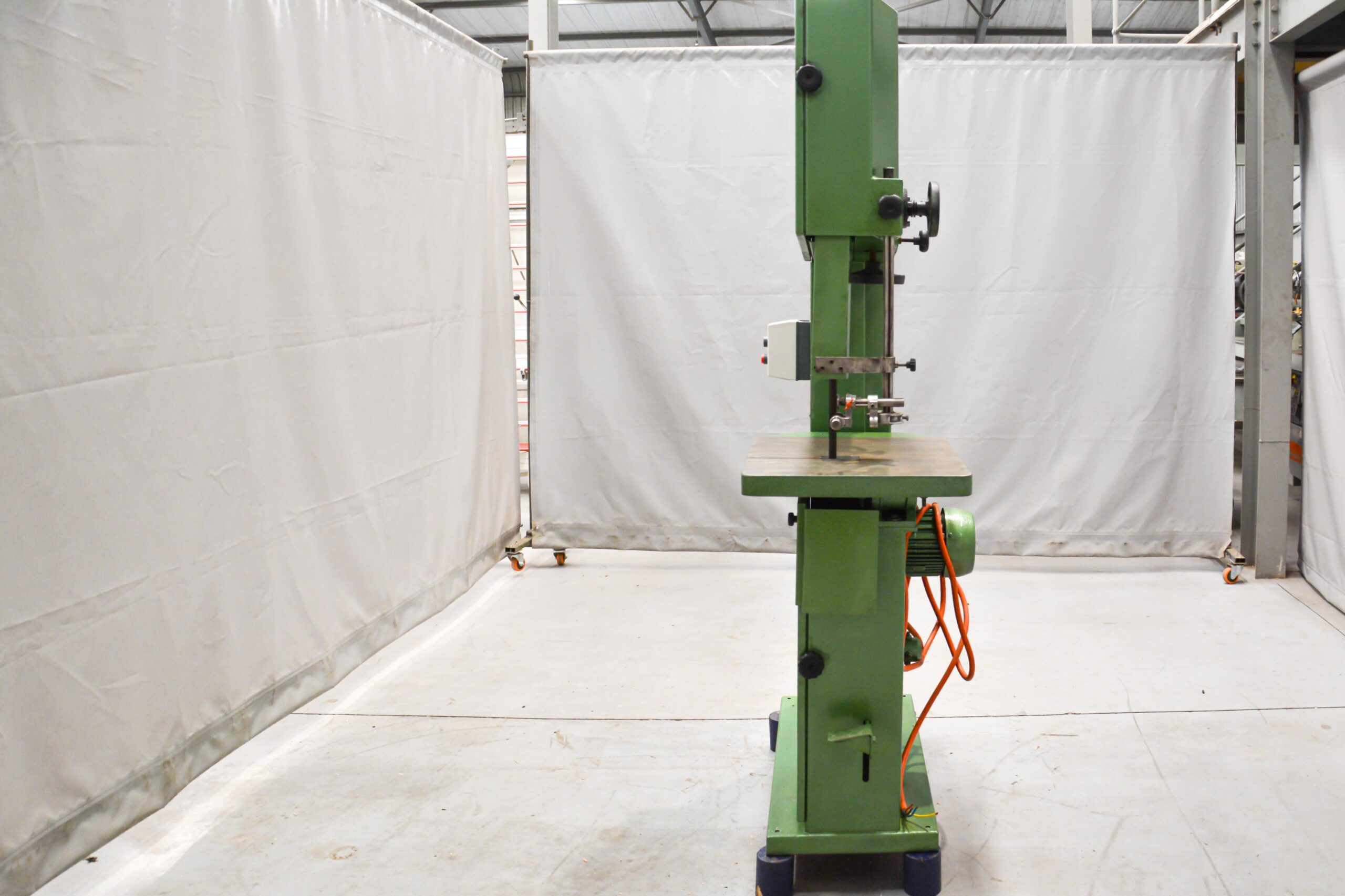 IWM Bandsaw โ (Fully Serviced) - Image 8
