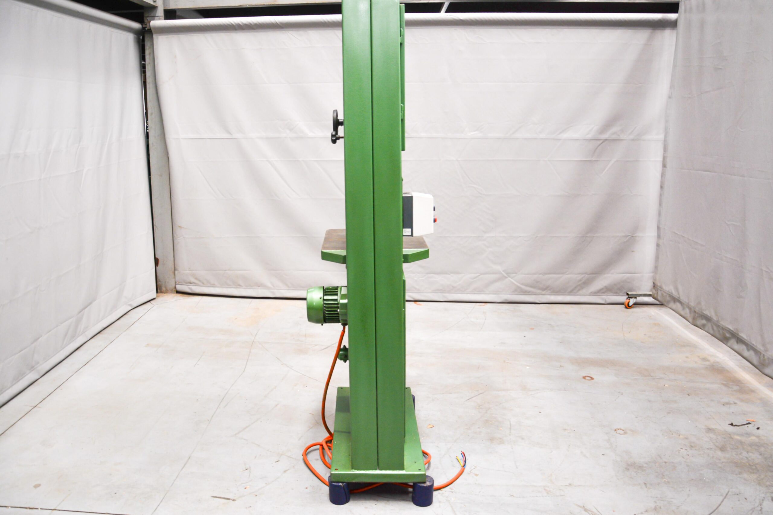 IWM Bandsaw โ (Fully Serviced) - Image 4