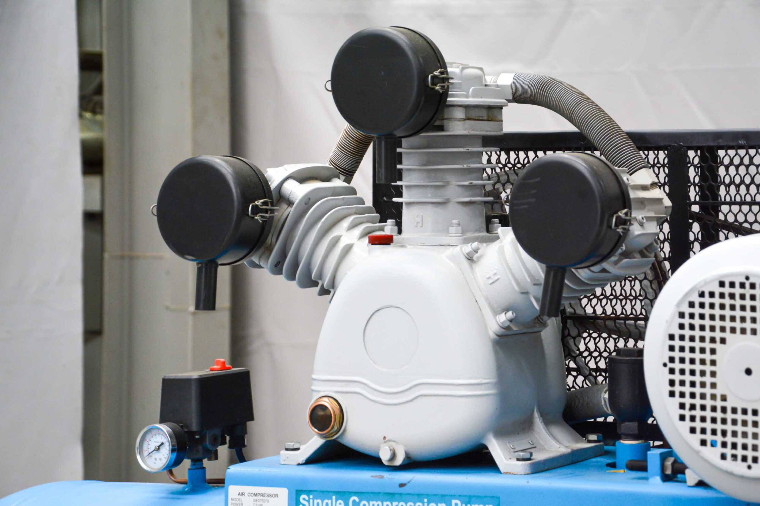 Airstream Air Compressor (Fully Serviced) - Image 16
