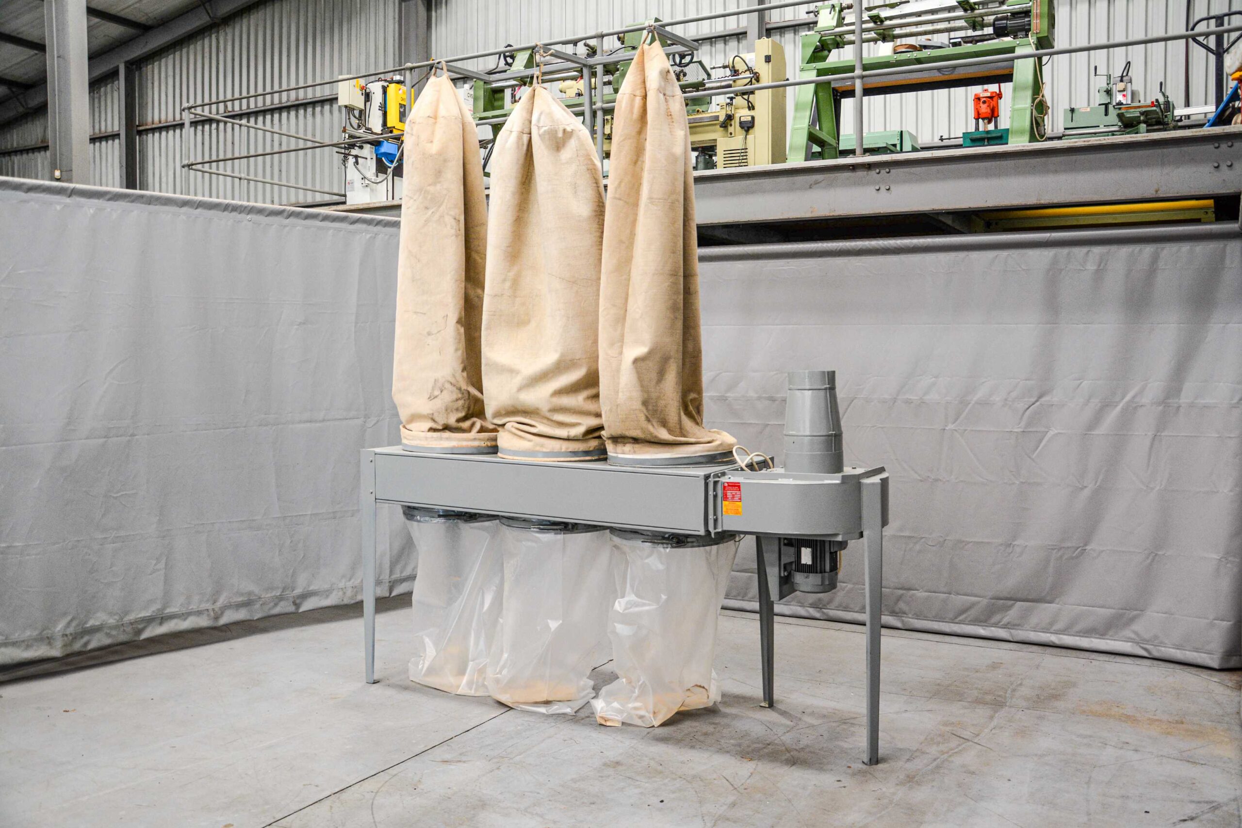 IWM 3 Bag Heavy Duty Dust Extractor (Fully Serviced) - Image 12