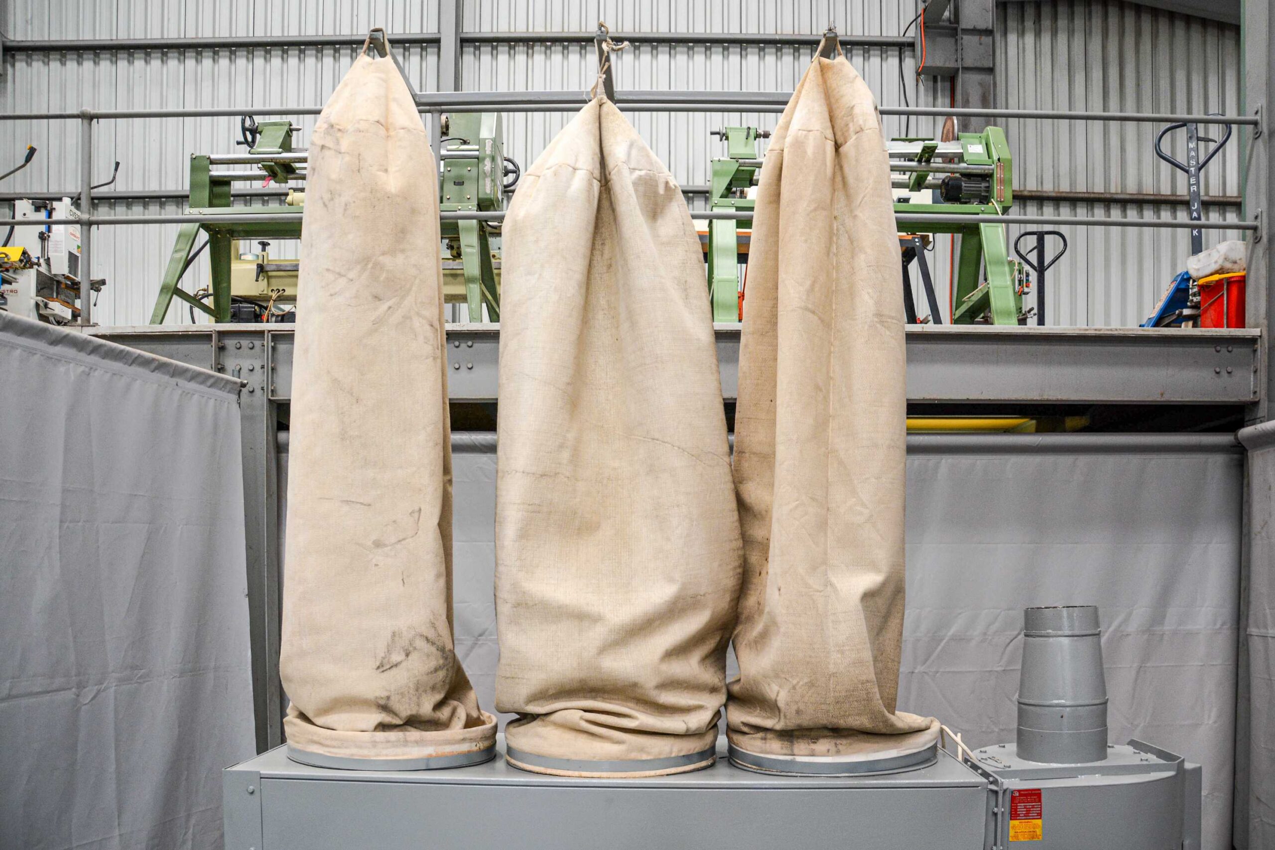 IWM 3 Bag Heavy Duty Dust Extractor (Fully Serviced) - Image 13
