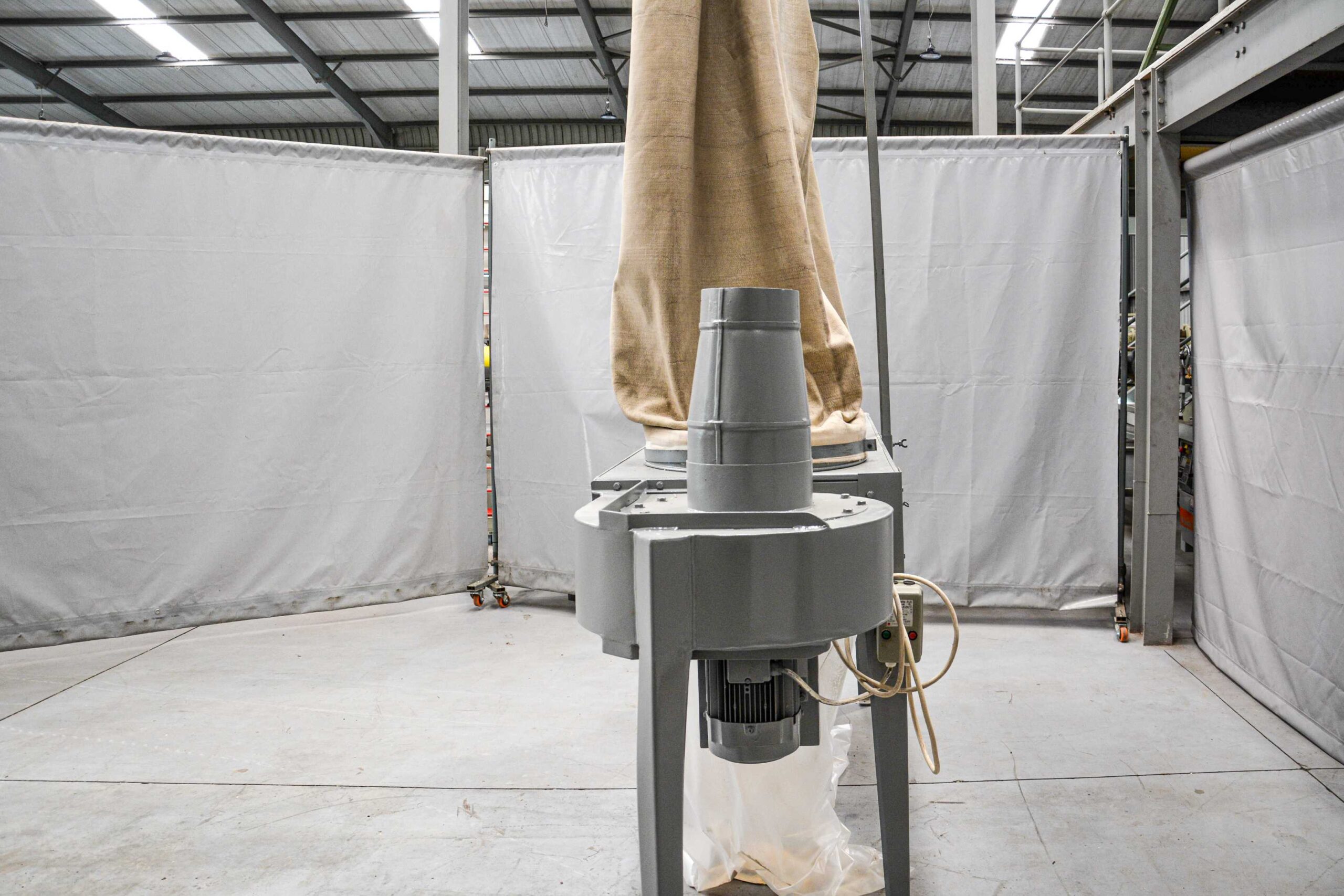 IWM 3 Bag Heavy Duty Dust Extractor (Fully Serviced) - Image 11