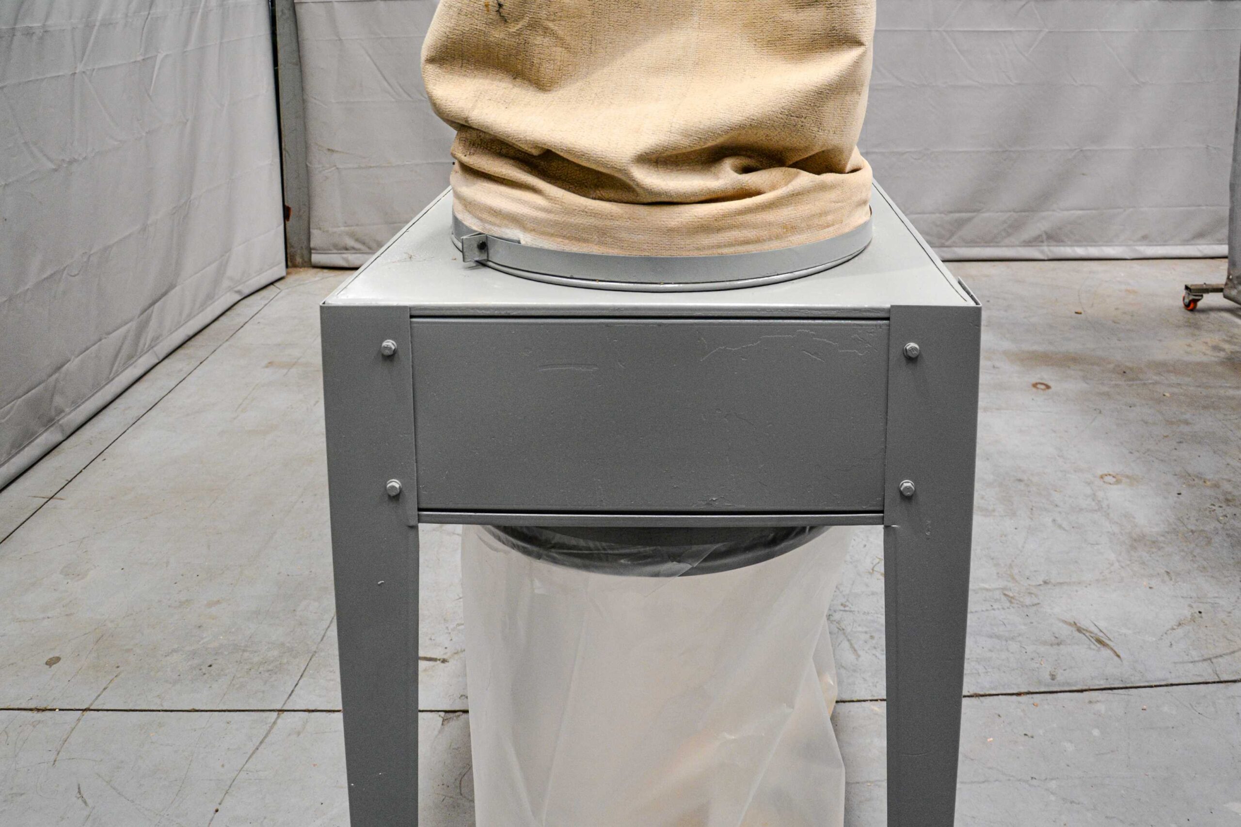 IWM 3 Bag Heavy Duty Dust Extractor (Fully Serviced) - Image 3