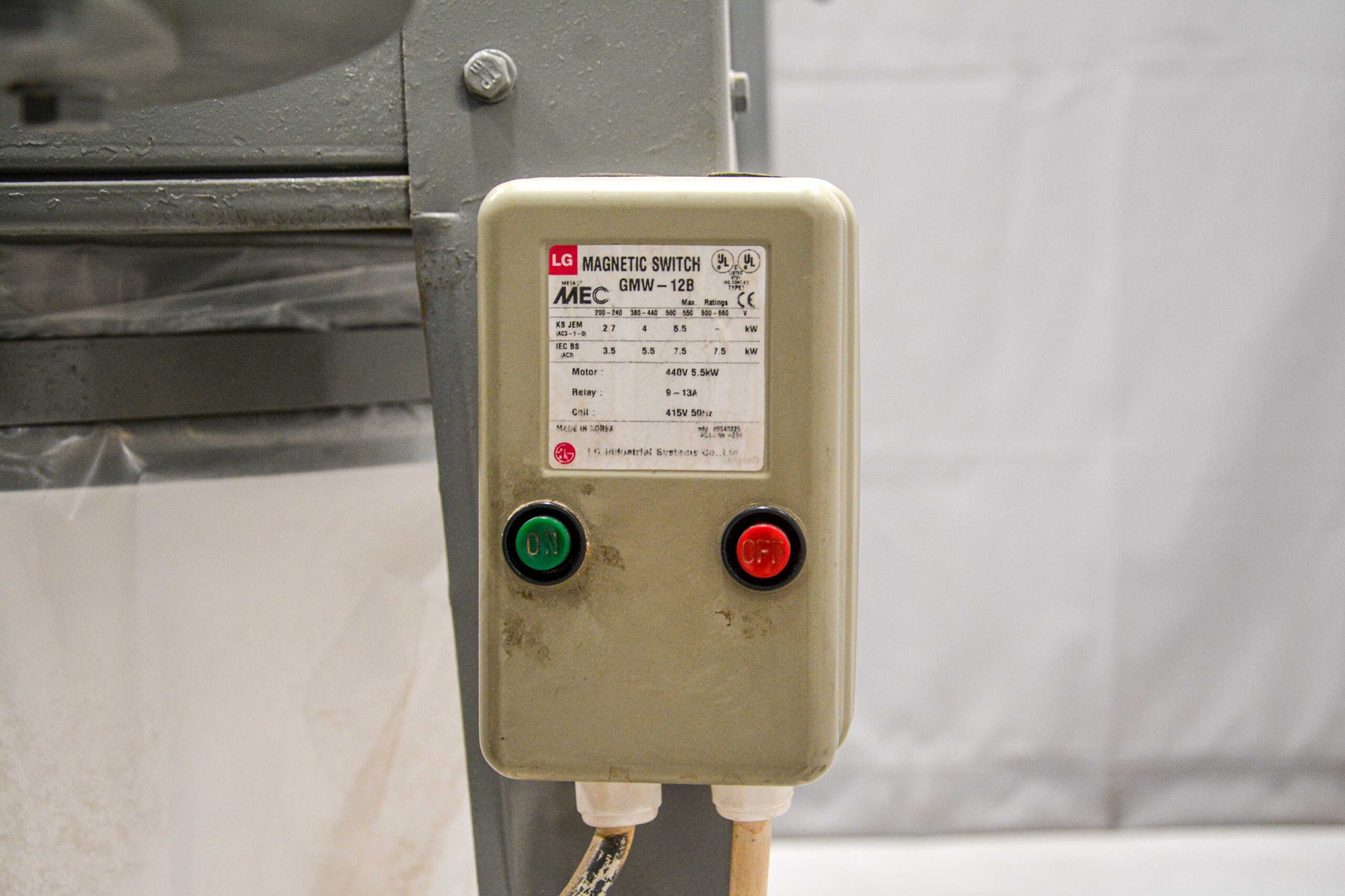 IWM 3 Bag Heavy Duty Dust Extractor (Fully Serviced) - Image 8