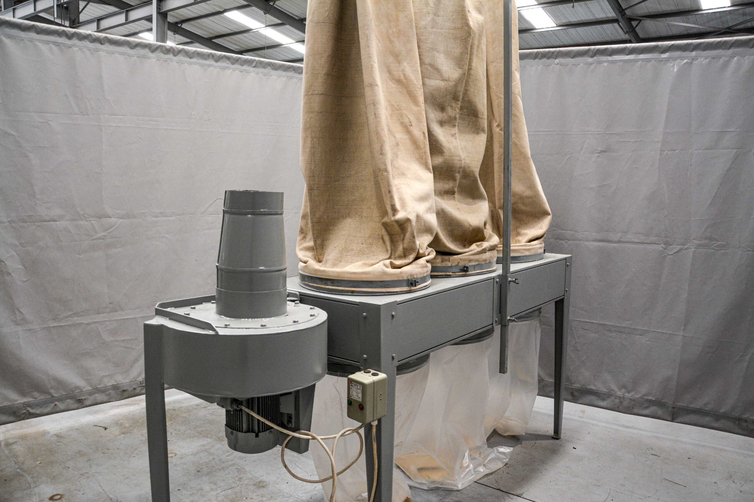 IWM 3 Bag Heavy Duty Dust Extractor (Fully Serviced) - Image 10