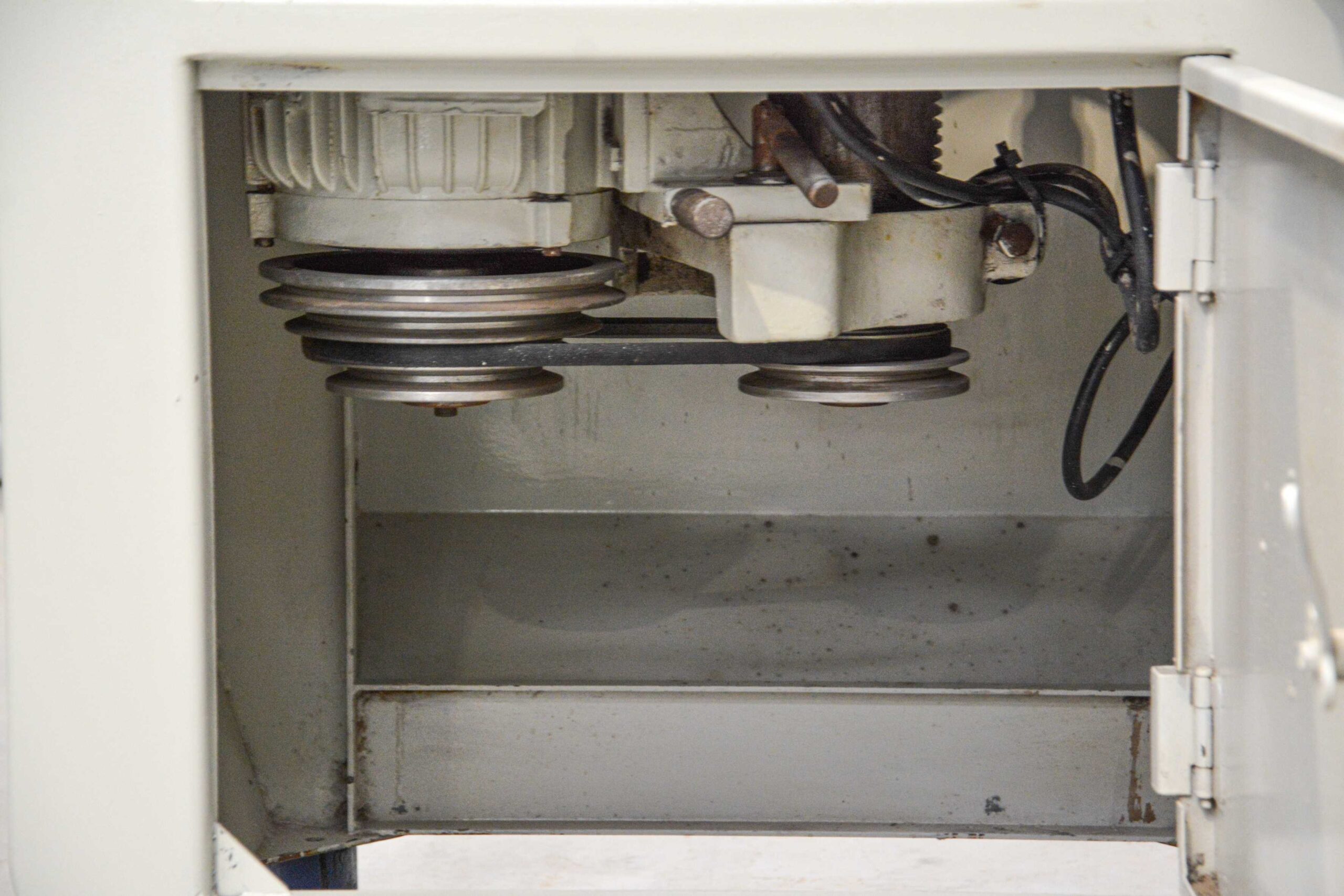 Machine Shop Spindle Moulder with 3-Wheel Feeder (Fully Serviced) - Image 20