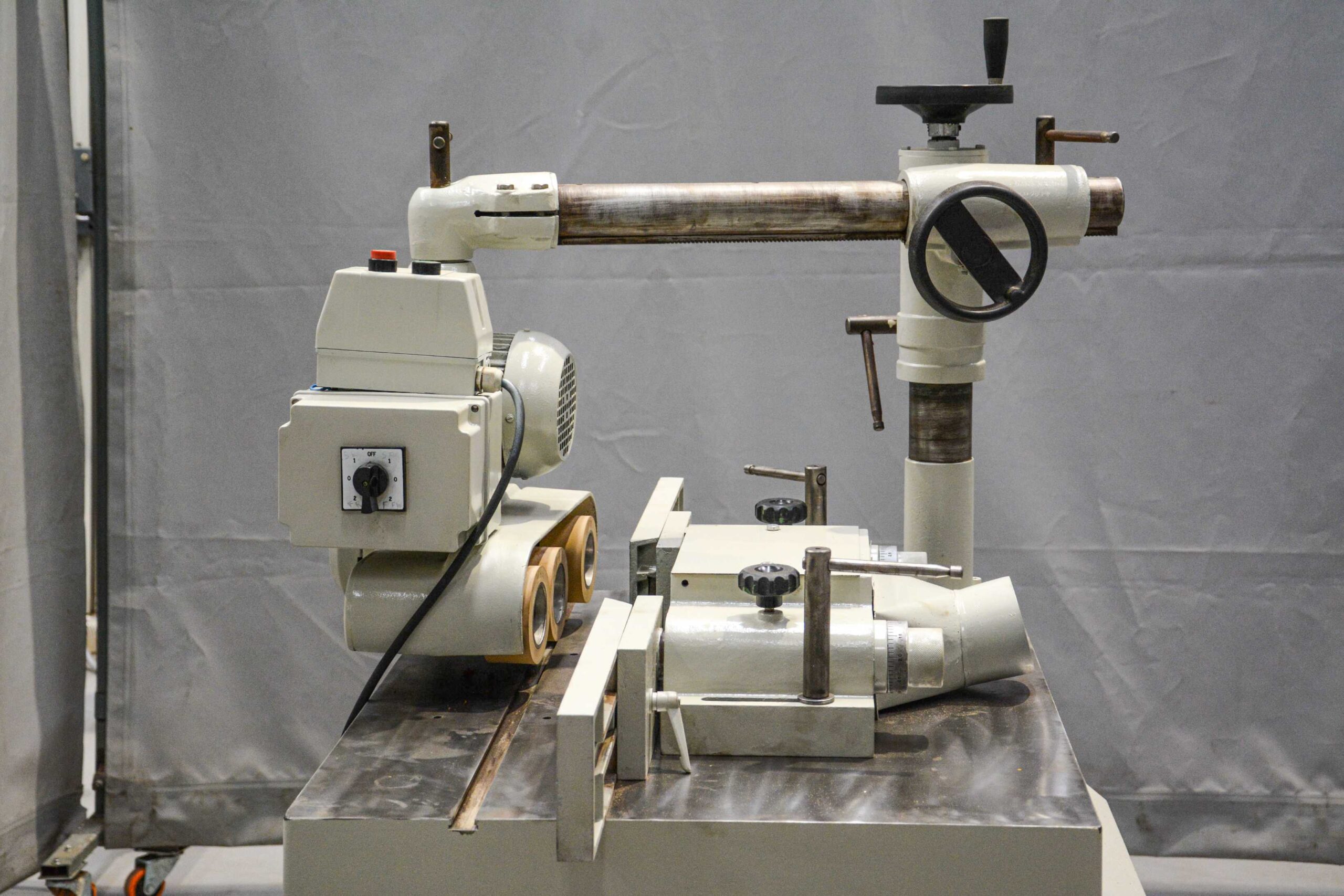 Machine Shop Spindle Moulder with 3-Wheel Feeder (Fully Serviced) - Image 8