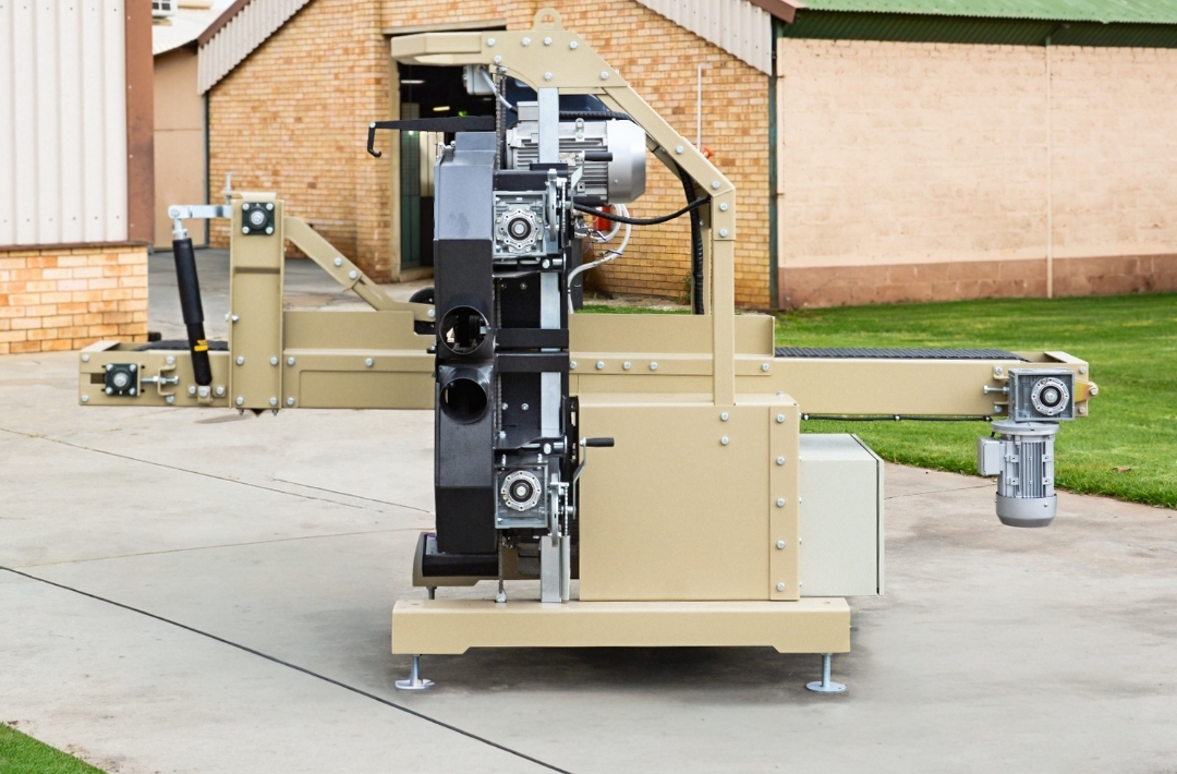 Rhino Twin Head Resaw with Automatic Conveyor Feed (New) - Image 5