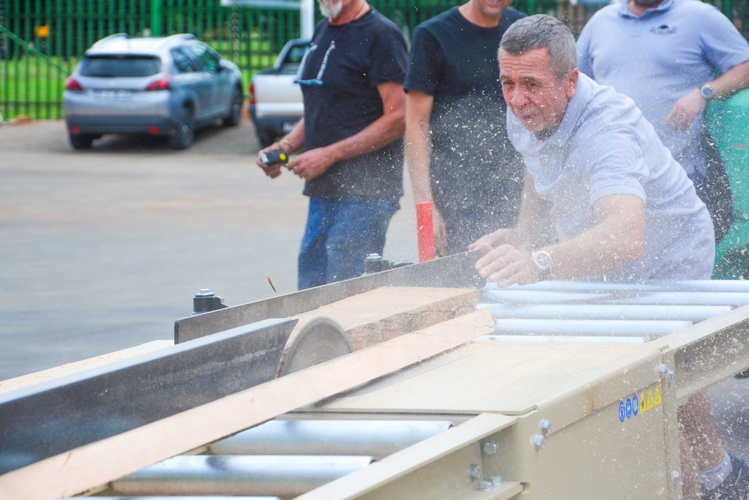 (New) Rhino Heavy-Duty Board Edger & Ripper Combo with Feed Tables - Made in South Africa - Image 15