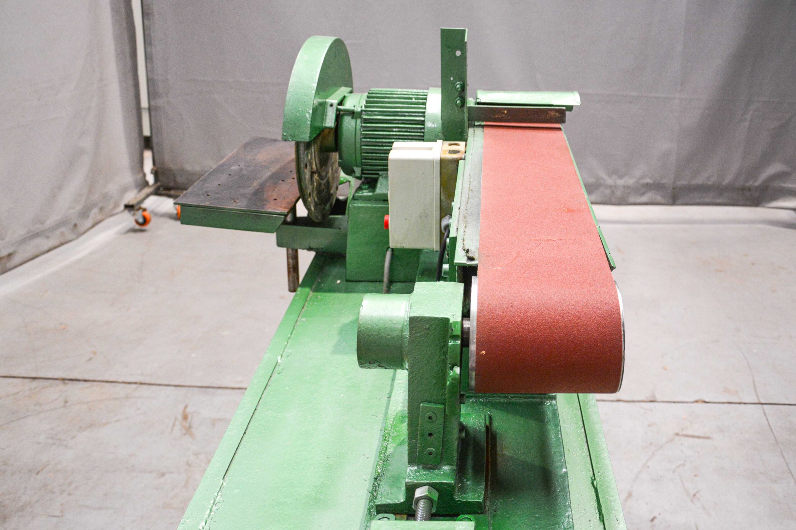 IWM Combination Belt and Disc Sander (Fully Serviced) - Image 9