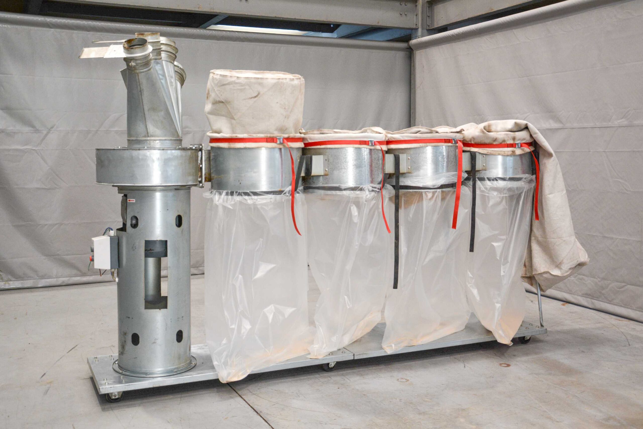 Coral 4-Bag Industrial Dust Extractor โ Italy (Fully Serviced)